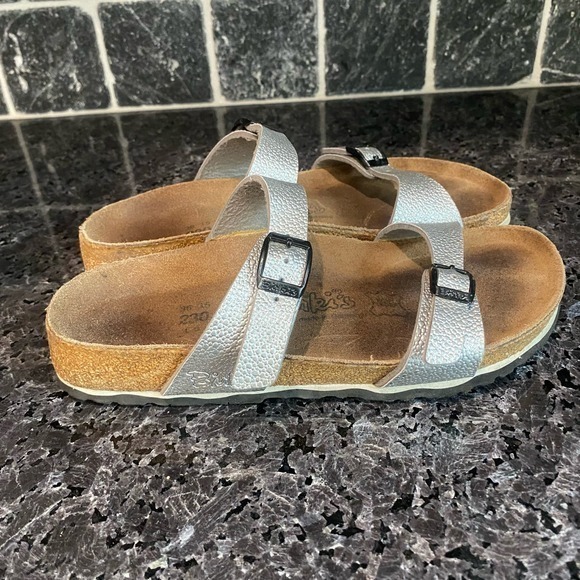 Birkenstock Birki’s Silver Two Strap Sandals Size 5 - Picture 2 of 6